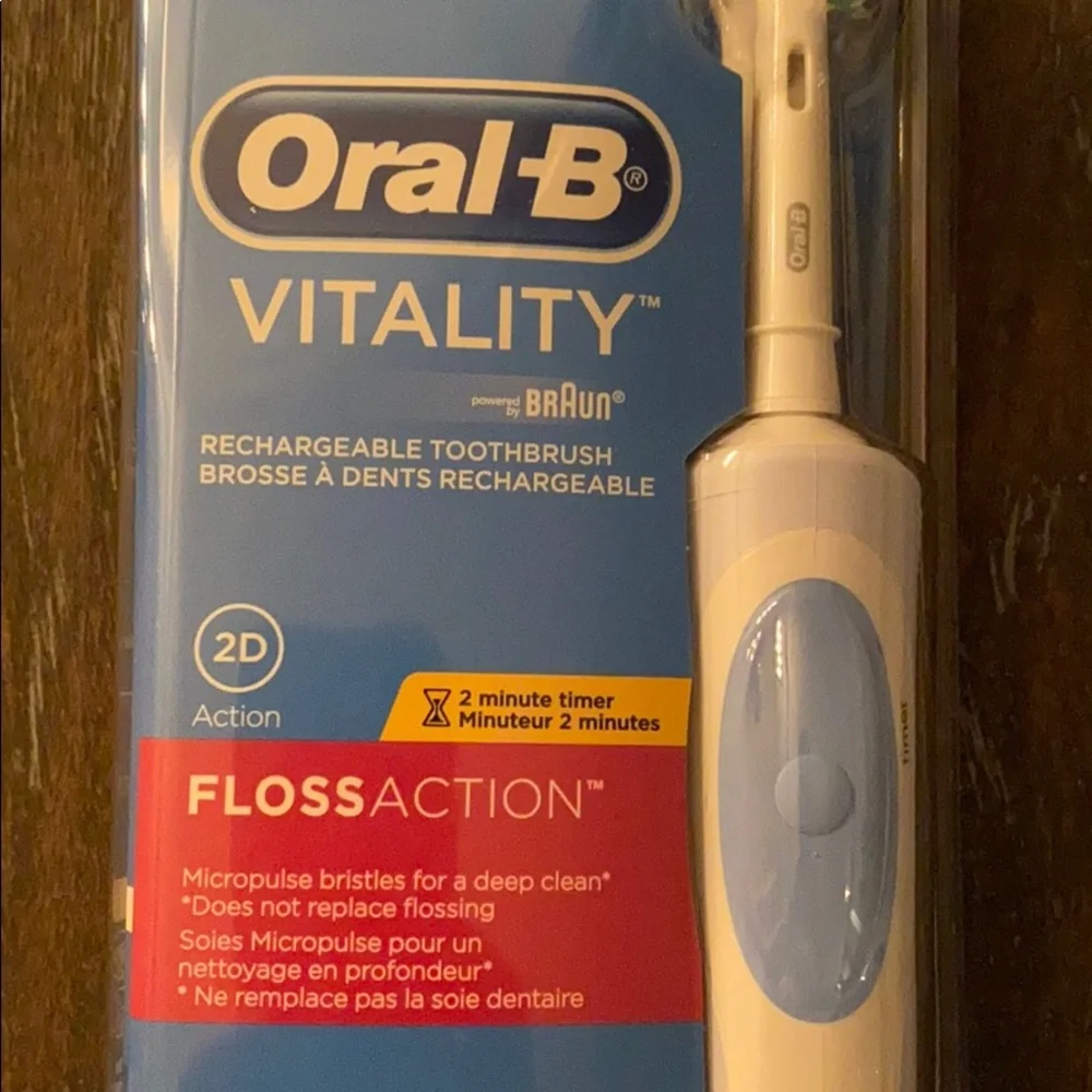 Oral B vitality electric toothbrush floss nwt nib